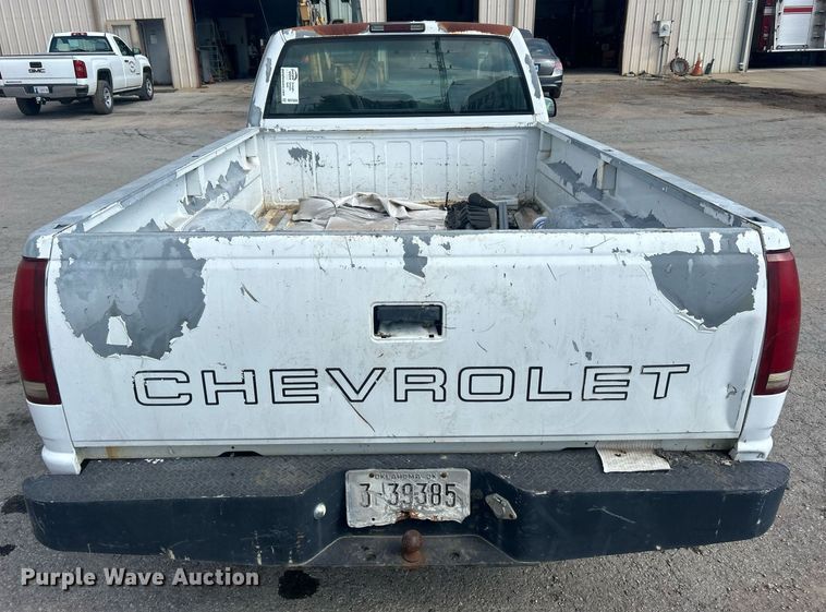image for item DO7528 1995 Chevrolet  C1500 pickup truck
