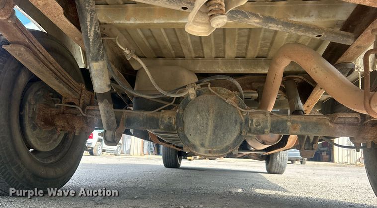 image for item DO7528 1995 Chevrolet  C1500 pickup truck