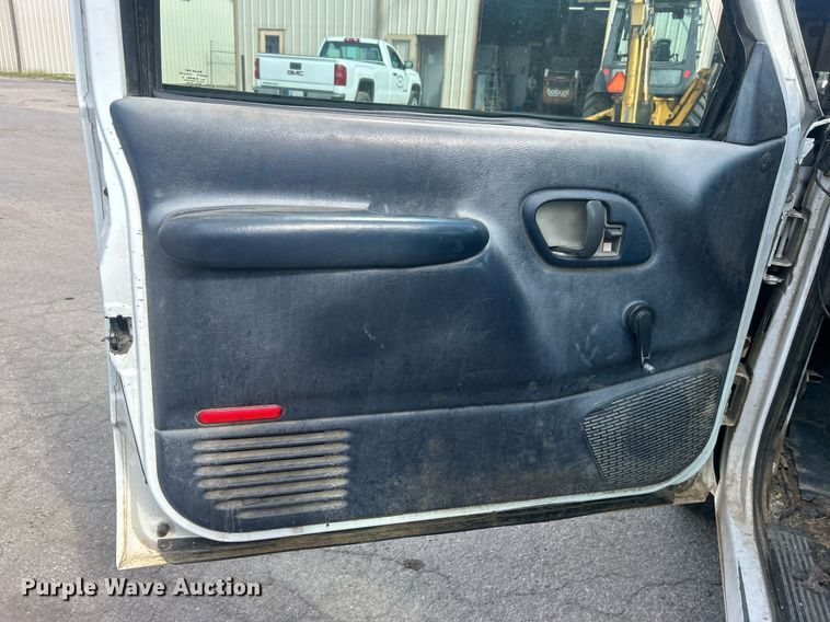 image for item DO7528 1995 Chevrolet  C1500 pickup truck