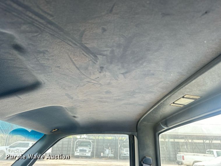 image for item DO7528 1995 Chevrolet  C1500 pickup truck