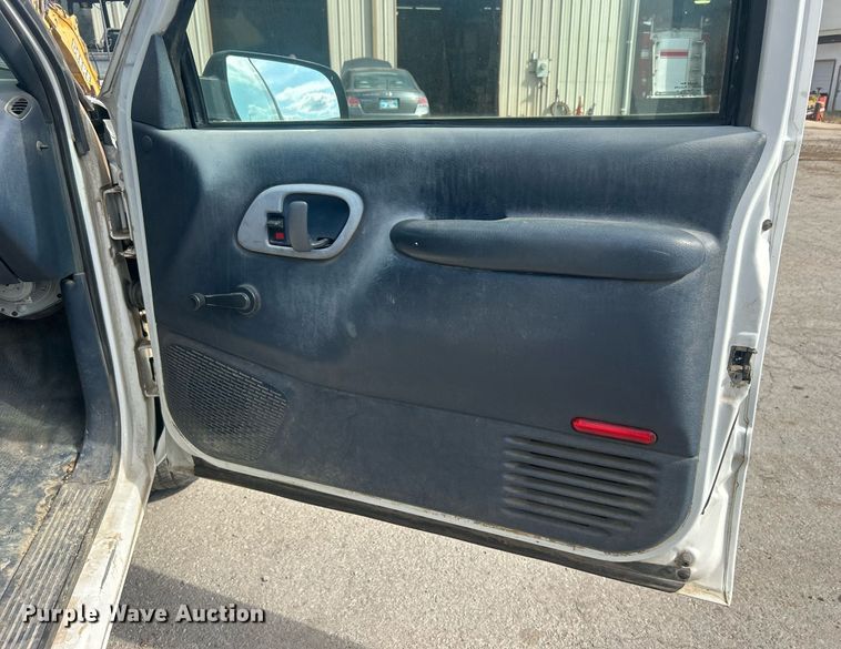 image for item DO7528 1995 Chevrolet  C1500 pickup truck