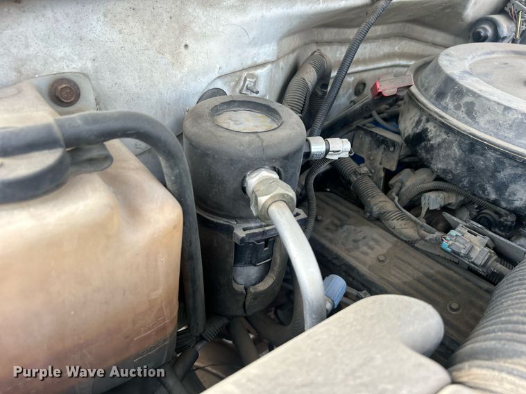 image for item DO7528 1995 Chevrolet  C1500 pickup truck