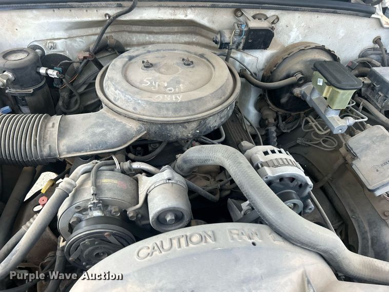 image for item DO7528 1995 Chevrolet  C1500 pickup truck