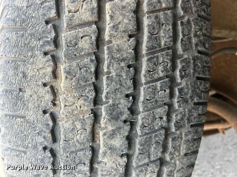 image for item DO7528 1995 Chevrolet  C1500 pickup truck