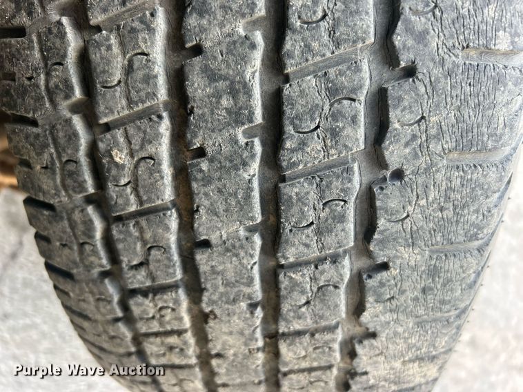 image for item DO7528 1995 Chevrolet  C1500 pickup truck