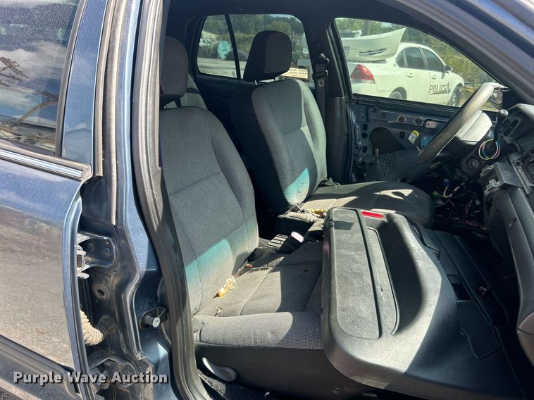image for item DO7531 2009 Ford Crown Victoria  Police Interceptor
