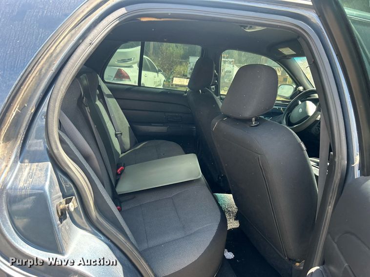 image for item DO7531 2009 Ford Crown Victoria  Police Interceptor