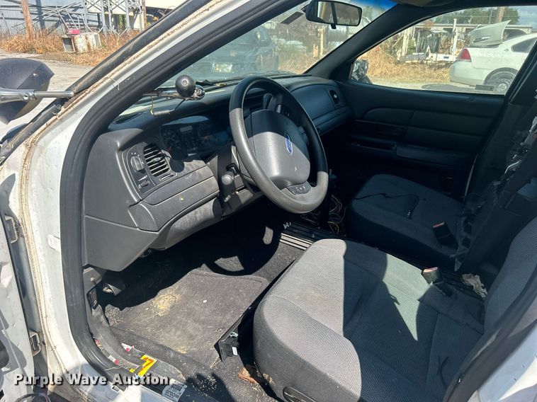 image for item DO7533 2008 Ford Crown Victoria  Police Interceptor