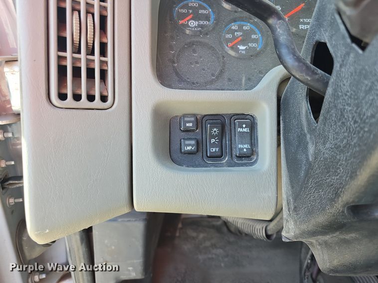 image for item DO7704 2009 International Dura Star 4300  dumpster carrier truck