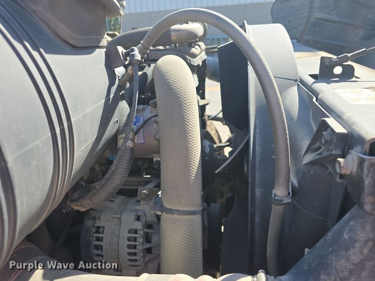 image for item DO7704 2009 International Dura Star 4300  dumpster carrier truck