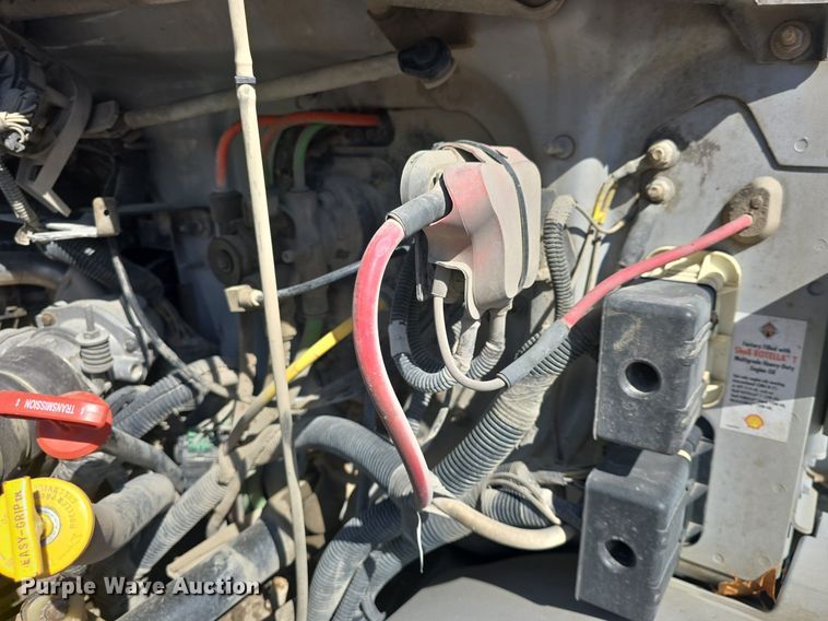 image for item DO7704 2009 International Dura Star 4300  dumpster carrier truck