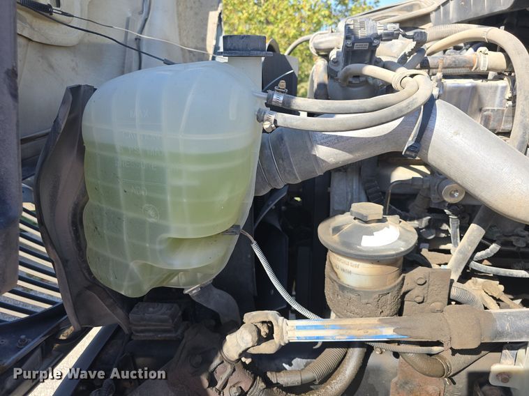 image for item DO7704 2009 International Dura Star 4300  dumpster carrier truck