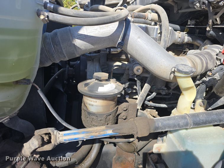 image for item DO7704 2009 International Dura Star 4300  dumpster carrier truck