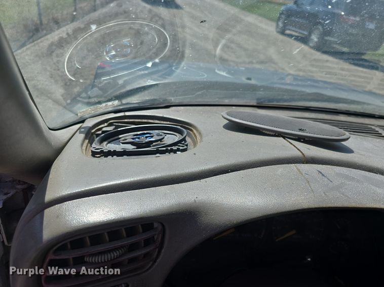 image for item DO7707 1998 Chevrolet S10 pickup truck