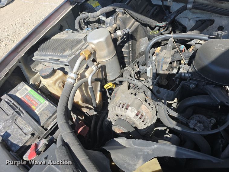 image for item DO7707 1998 Chevrolet S10 pickup truck