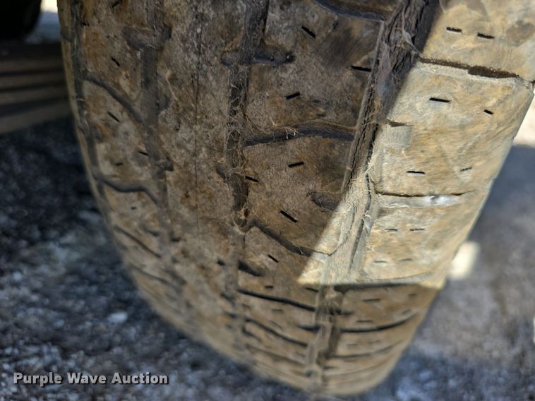 image for item DO7707 1998 Chevrolet S10 pickup truck