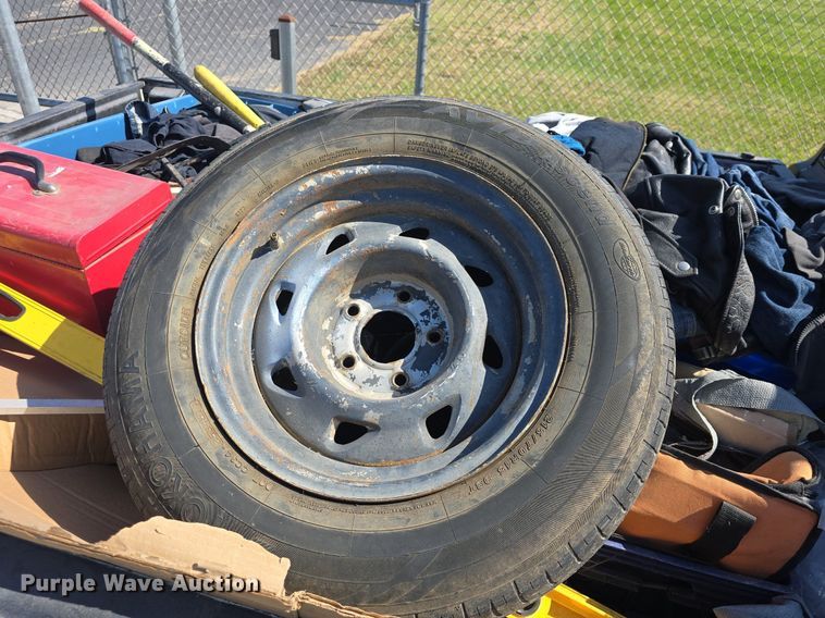 image for item DO7707 1998 Chevrolet S10 pickup truck