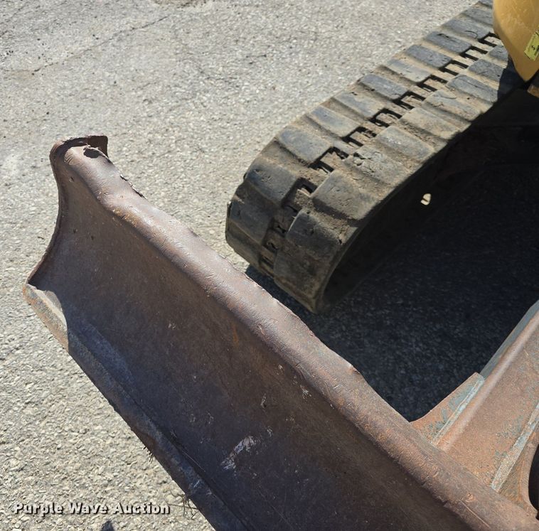 image for item DO7709 2011 Caterpillar 304DCR mini excavator