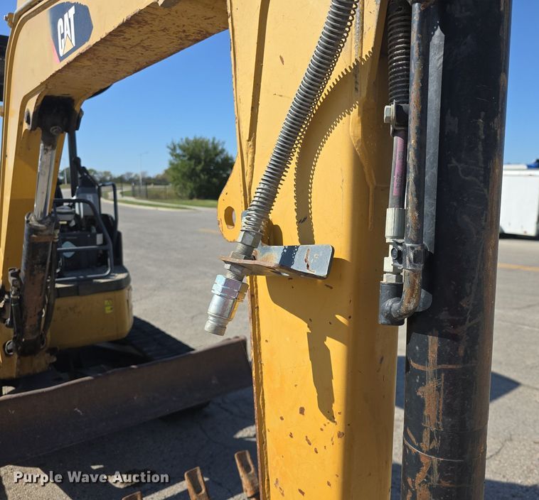 image for item DO7709 2011 Caterpillar 304DCR mini excavator