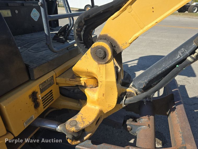 image for item DO7709 2011 Caterpillar 304DCR mini excavator