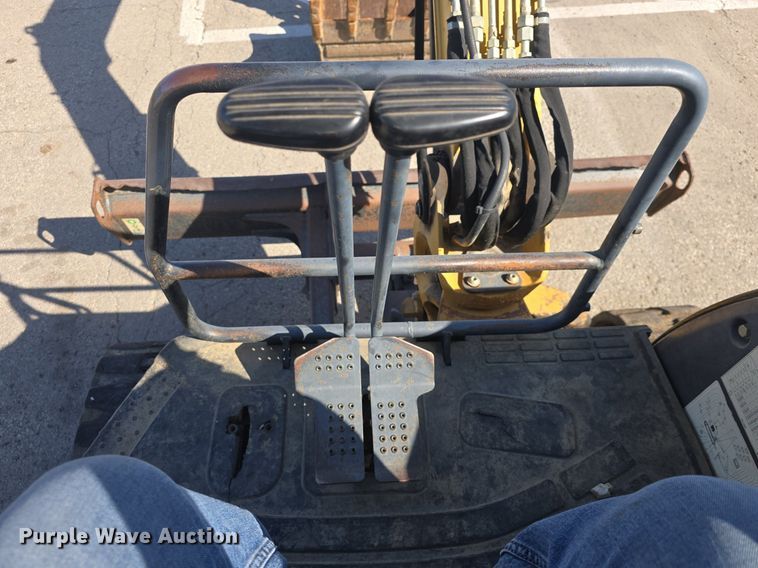 image for item DO7709 2011 Caterpillar 304DCR mini excavator