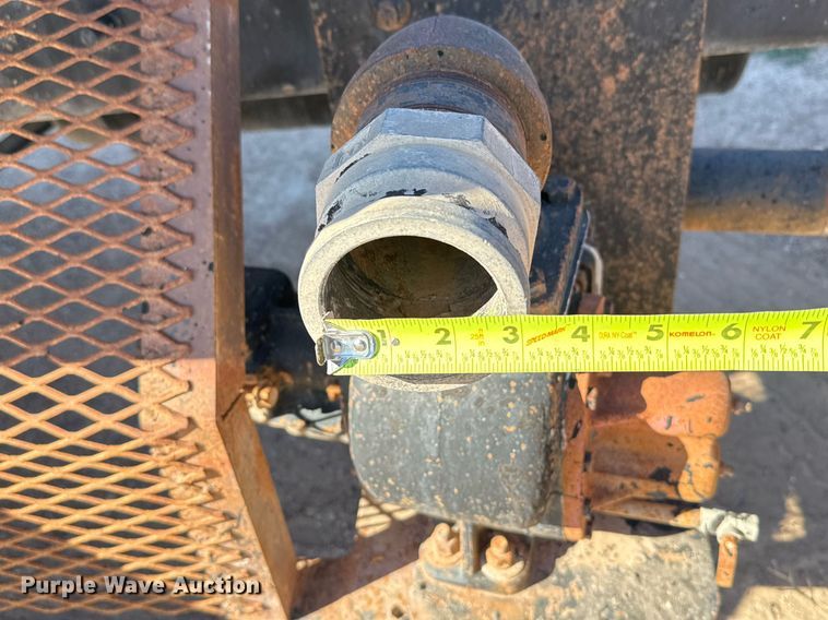 image for item DP0017 2001 Mack RD688S truck cab and chassis