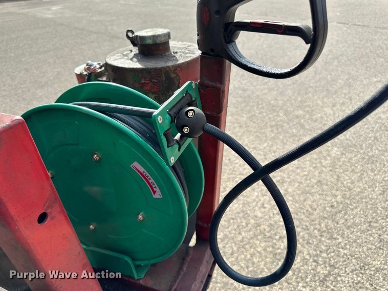 image for item DP8517 2019 Falcon  Hot Box  tar pot trailer