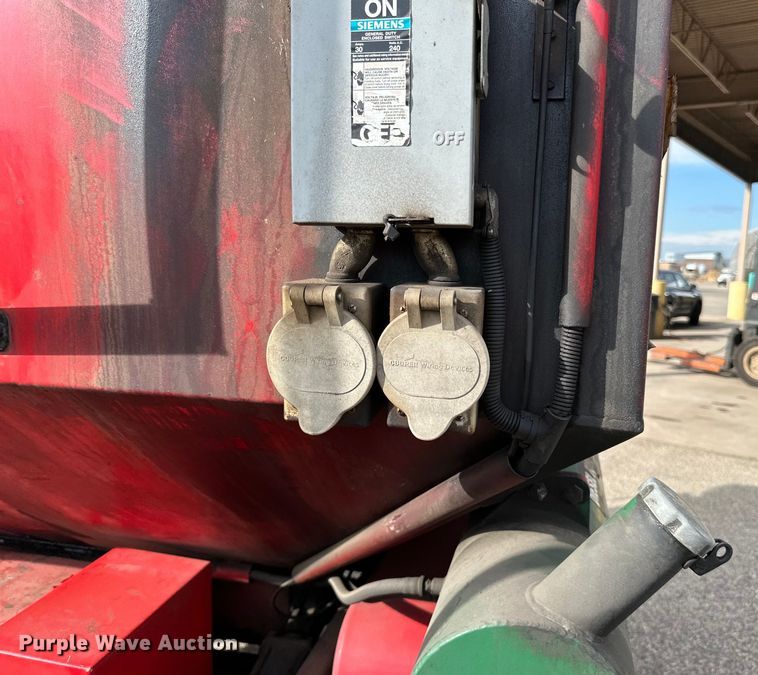 image for item DP8517 2019 Falcon  Hot Box  tar pot trailer