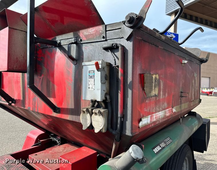 image for item DP8517 2019 Falcon  Hot Box  tar pot trailer