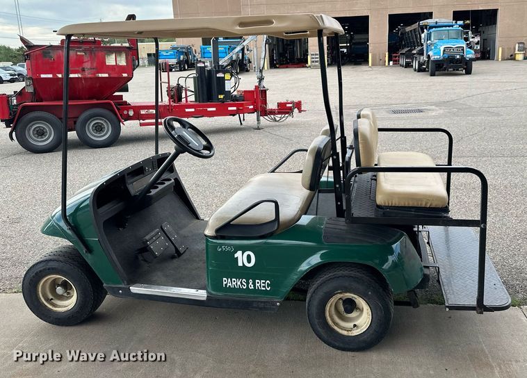 image for item DP8519 2001 Ez-Go  TXT golf cart