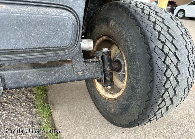 image for item DP8519 2001 Ez-Go  TXT golf cart