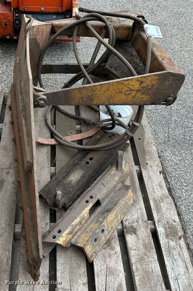 image for item DP8522 Omsteel  snow wing gate