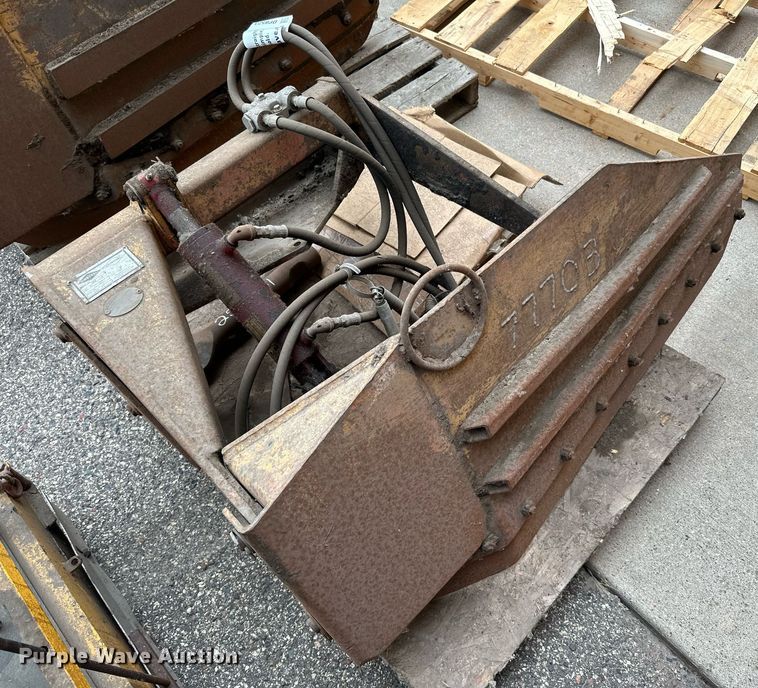 image for item DP8523 Omsteel  103 snow wing gate