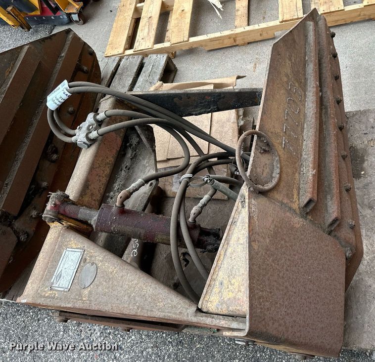 image for item DP8523 Omsteel  103 snow wing gate