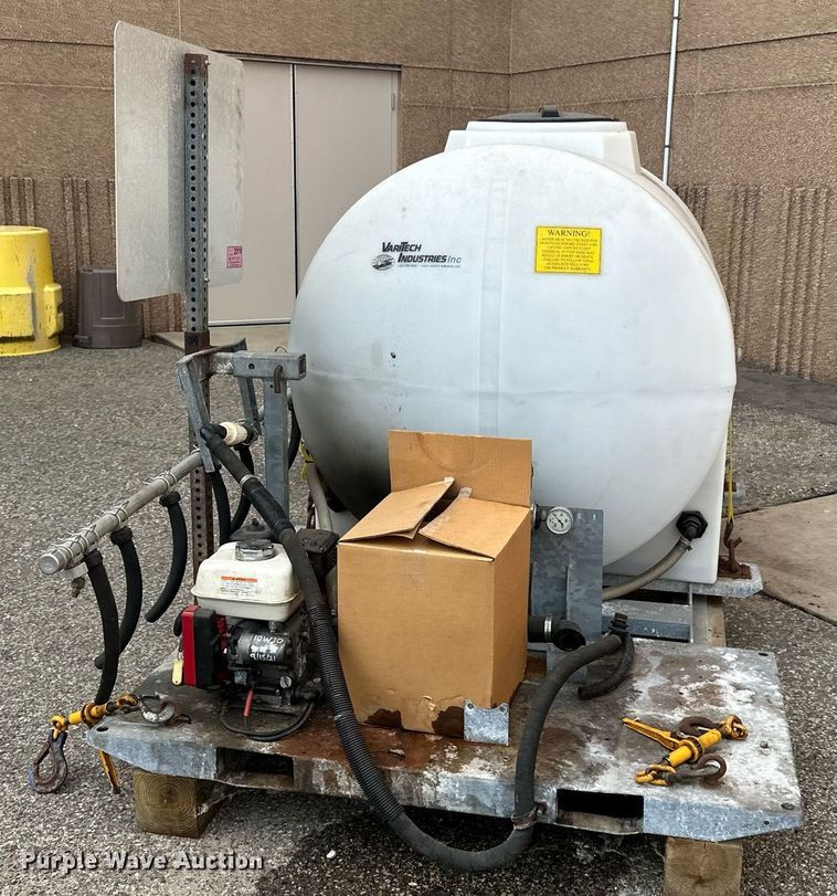 image for item DP8525 Varitech Industries  535-GAS-1-EB de-icer sprayer