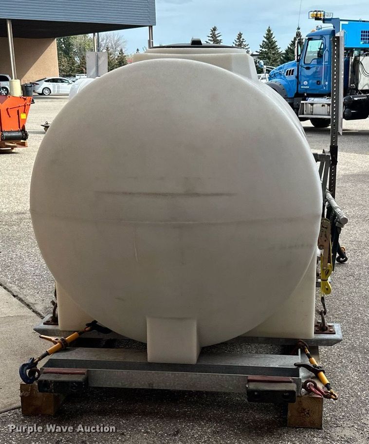 image for item DP8525 Varitech Industries  535-GAS-1-EB de-icer sprayer