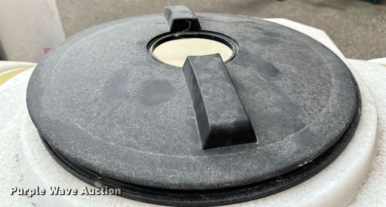 image for item DP8525 Varitech Industries  535-GAS-1-EB de-icer sprayer