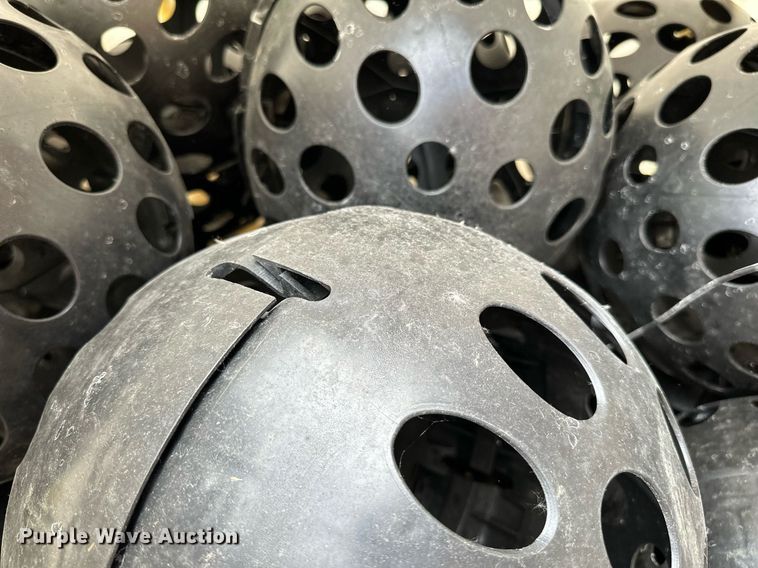 image for item DP8525 Varitech Industries  535-GAS-1-EB de-icer sprayer