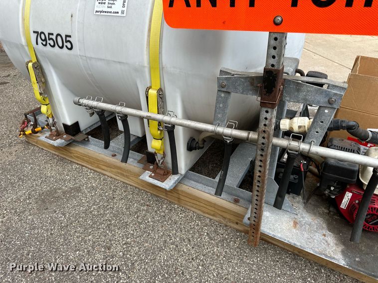 image for item DP8525 Varitech Industries  535-GAS-1-EB de-icer sprayer