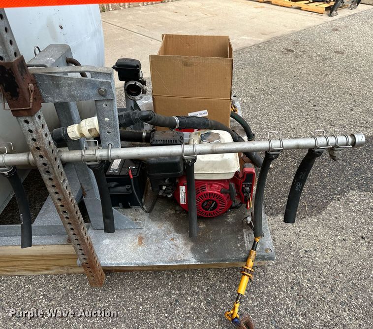 image for item DP8525 Varitech Industries  535-GAS-1-EB de-icer sprayer