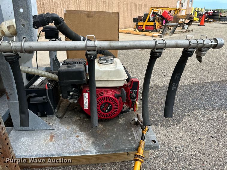 image for item DP8525 Varitech Industries  535-GAS-1-EB de-icer sprayer