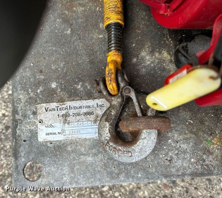 image for item DP8525 Varitech Industries  535-GAS-1-EB de-icer sprayer