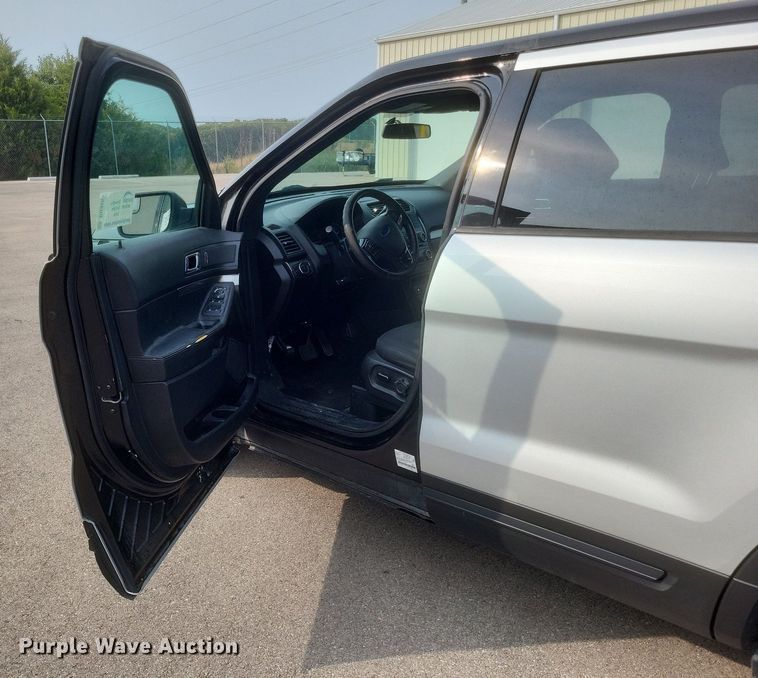 image for item DQ3655 2017 Ford Explorer Police Interceptor  SUV