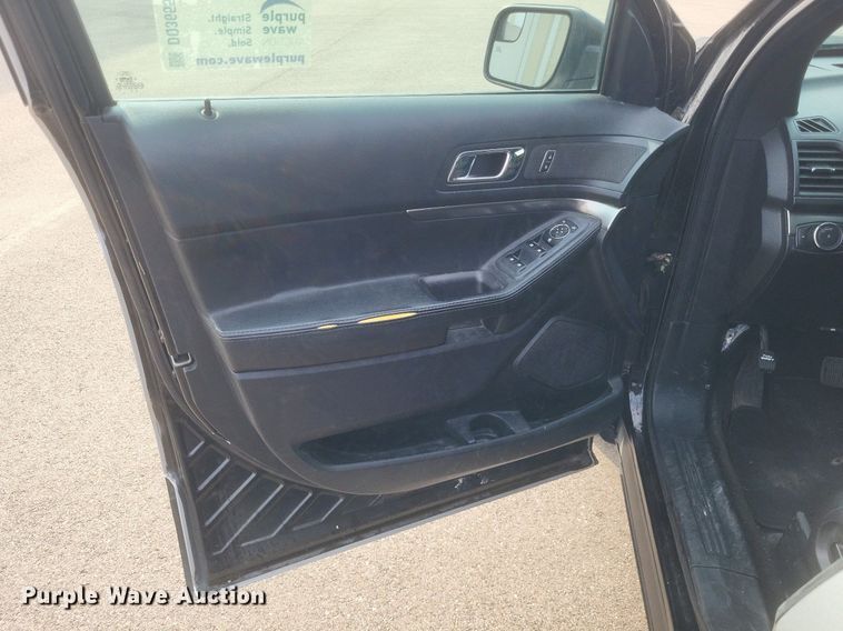 image for item DQ3655 2017 Ford Explorer Police Interceptor  SUV