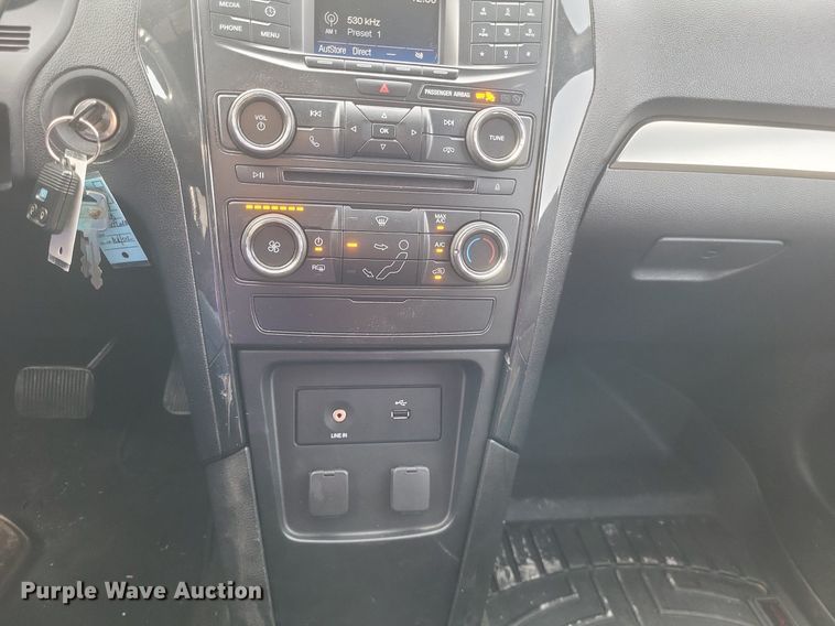 image for item DQ3655 2017 Ford Explorer Police Interceptor  SUV