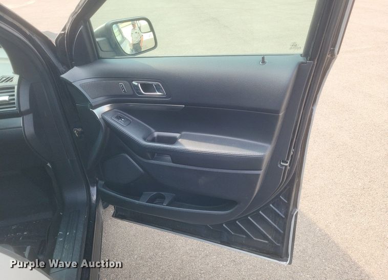 image for item DQ3655 2017 Ford Explorer Police Interceptor  SUV