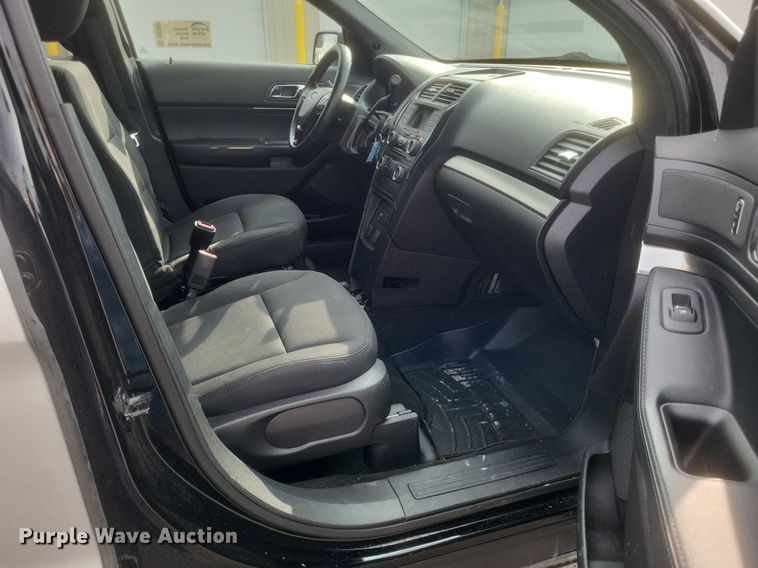 image for item DQ3655 2017 Ford Explorer Police Interceptor  SUV