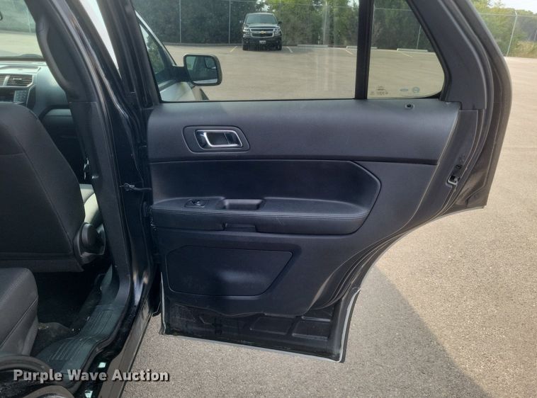 image for item DQ3655 2017 Ford Explorer Police Interceptor  SUV