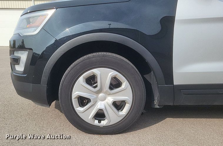 image for item DQ3655 2017 Ford Explorer Police Interceptor  SUV
