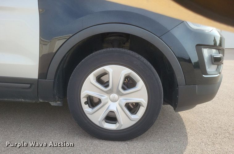 image for item DQ3655 2017 Ford Explorer Police Interceptor  SUV